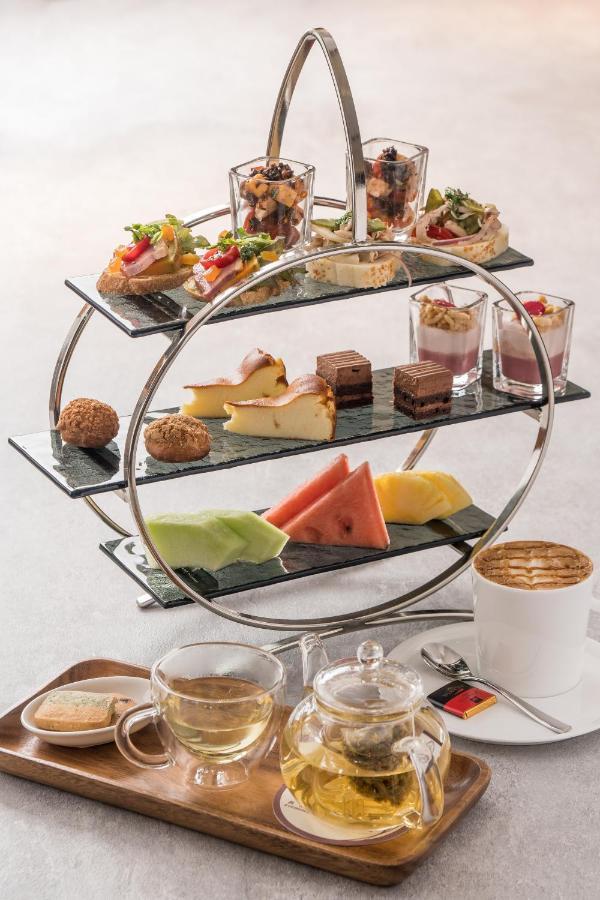 Evergreen Palace Hotel Chiayi Taibao Exterior foto A modern afternoon tea stand